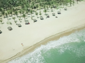 Отель Le Belhamy Resort And Spa