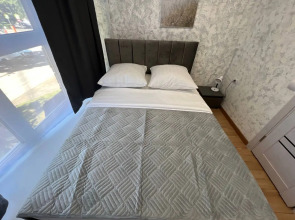 Апартаменты с Ремонтом для Пocуточной Арeнды