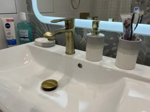 Улучшенные апартаменты Баттерфляй с камином в центре города