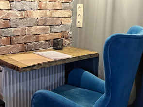 Апартаменты с Часами в Стиле Лофт