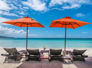 Курортный отель The District Boracay