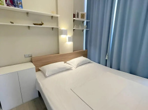 Апартаменты Айсберг с видом на храм с балконом