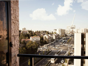 Отель Jerusalem Gardens Hotel & Spa