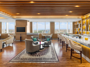 Отель V Hotel Dubai Curio Collection by Hilton