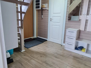 Частный Дом с Красным Залом