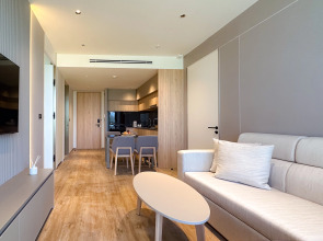 Отель La Green Hotel & Residence Пхукет