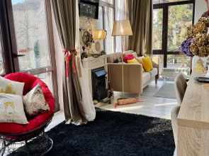 Квартира Стильная солнечная на Плотинной 2