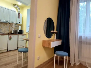 Квартира бизнес в цветущем дворике