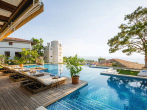 Melanippe Relaxing Hotel - Adults Only