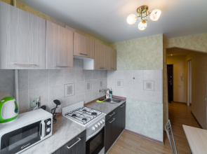 Апартаменты 3 Яр-сутки на Угличской 3