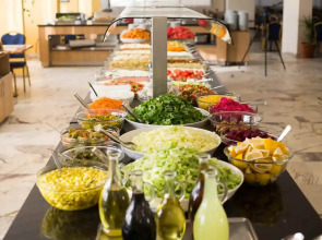 Отель Tuntas Beach Altinkum