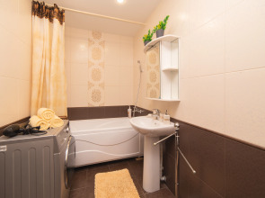 Апартаменты Novin квартал с видом во двор