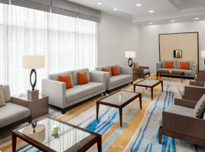 Holiday Inn Express Dubai Safa Park an IHG Hotel