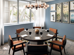 Отель Address Downtown