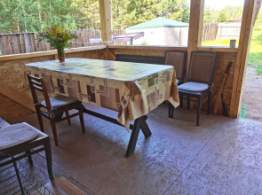 Коттедж с баней в сосновом бору у озера, рядом с турбазой Чайка