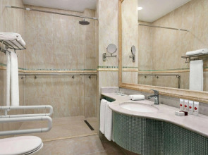 Отель Ramada by Wyndham Шымкент