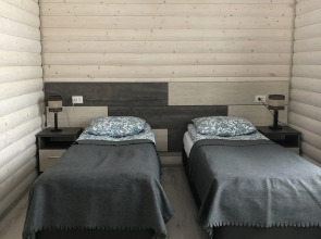 Частный Дом На Берегу Реки