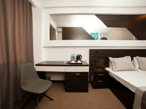 Отель Меридиан