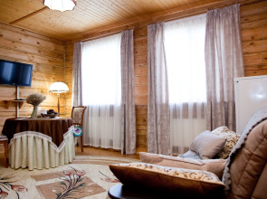 Гостевой Дом «Уютный Тёплый Дом»