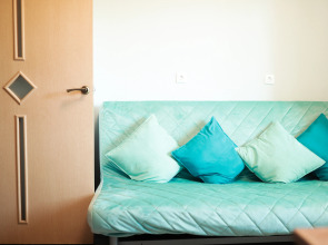 Квартира Garnet Apartments Уют