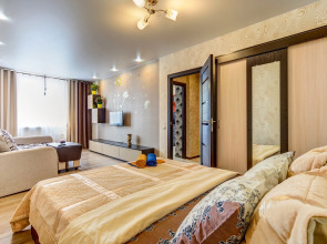 Апартаменты с 1 спальней и балконом