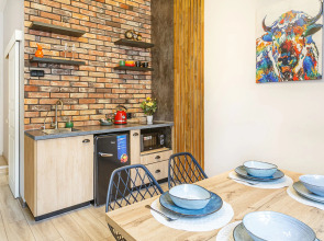 Апартаменты на Большом 13 Балкон