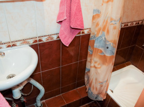 Отель Адамас