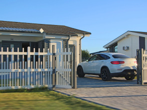 Частный Дом Дуплекс на Правдинском Озере