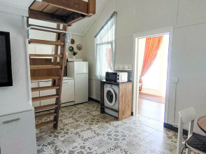 Гостевой Дом Уютный Домик с Террасой