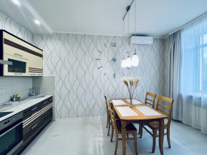 Апартаменты Unique Apart Лен рядом с Медсанчастью МВД, Парком Чудес и СГК Кирова 25