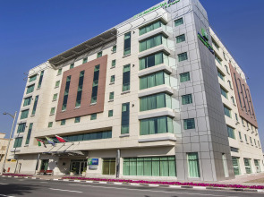 Holiday Inn Express Dubai Jumeirah an IHG Hotel