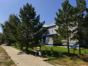 Отель Радужная