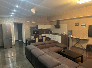 Апартаменты на Площади 1 Мая