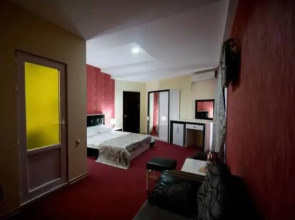 Отель Баттони