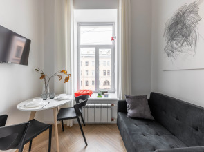 Квартира Уютная студия в центре с окнами в тихий двор