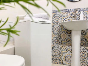 Квартира на Тополиной аллее с просторной кухней