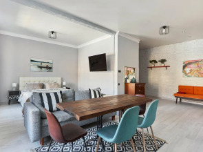 Квартира Orlov House с видом на крыши Петербурга