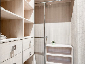 Апартаменты с балконом на Скрыганова