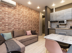 Апартаменты Море Апартаментов на Эстонской 37/9  - 1