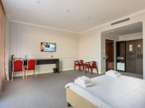 Отель Grand Opera