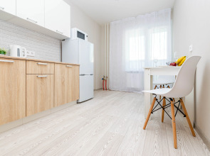 Апартаменты Светлая Уютная Однушка у Комсомольской Площади