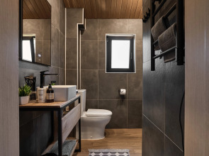 Частный дом с теплой купелью с джакузи и зоной барбекю Land Breeze