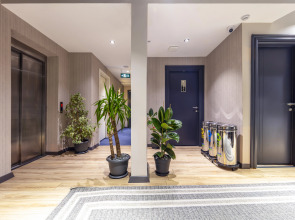 Lenora Airport Hotel