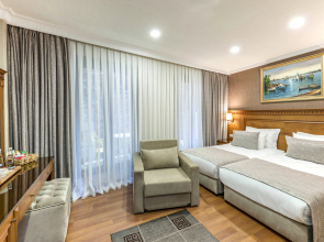 Royan Suites Boutique Hotel