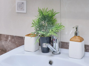 Апартаменты RentPlaza возле Центра