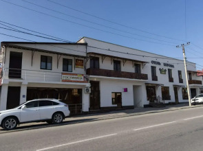 Отель Корона