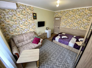 Гостевой дом 38 Попугаев