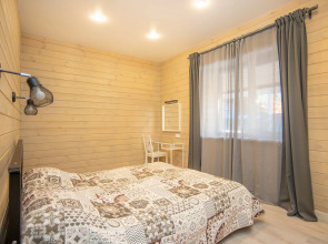 Бунгало с мангалом и верандой на Банном