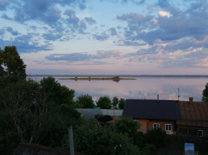 Гостевой дом на берегу озера Неро