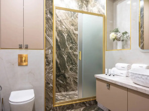 Апартаменты RED APARTMENTS Светлана Парк Офелия